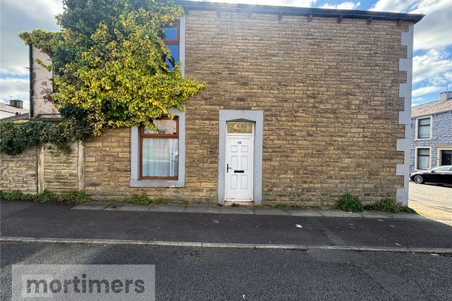 2 bed property, in Stanley Street, £90,000