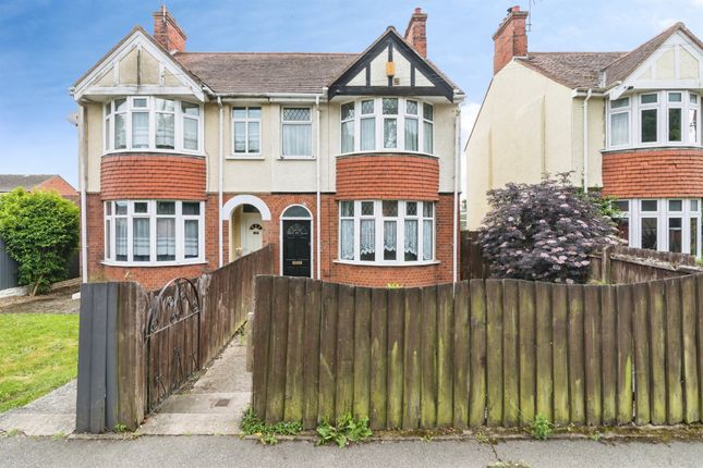 3 bed property, in Oulton Road, £195,000