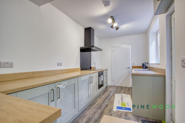 3 bed property, in Baker Street, £140,000