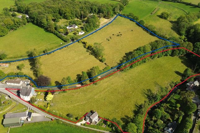 4 bed property, in Capel Dewi, £450,000