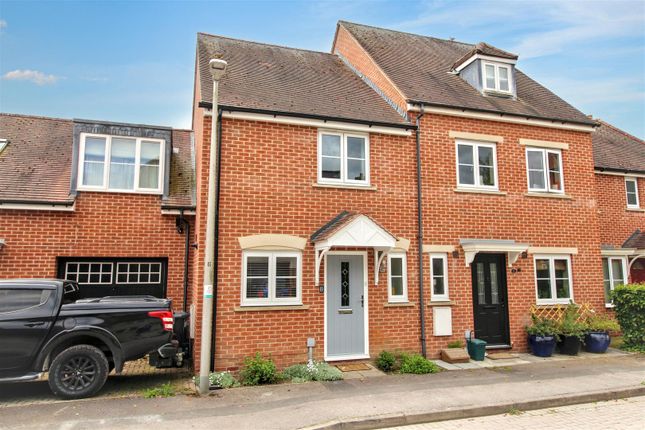 2 bed property, in Fallows Road, £375,000