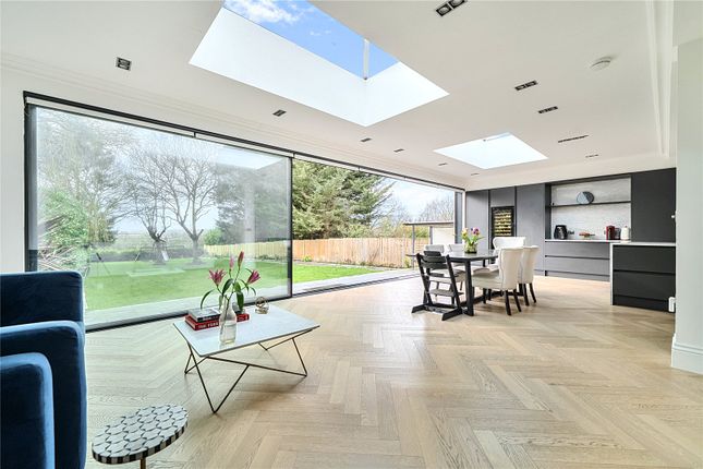 5 bed property, in Bromley Common, £1,500,000