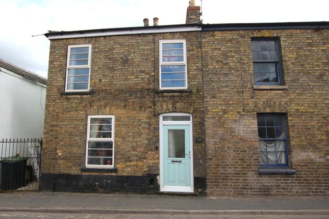 3 bed property, in High Street, £180,000