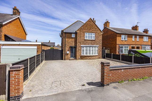 4 bed property, in London Road, £325,000