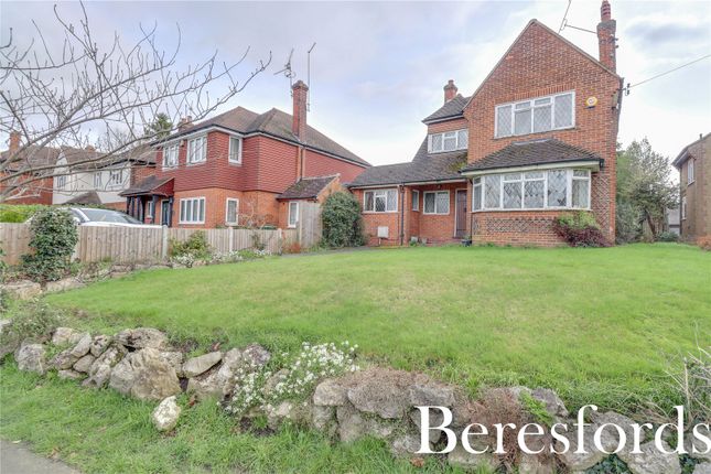 4 bed property, in Chelmsford Road, £800,000