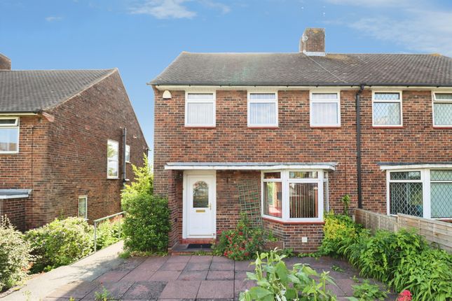 3 bed property, in Mayville Avenue, £250,000