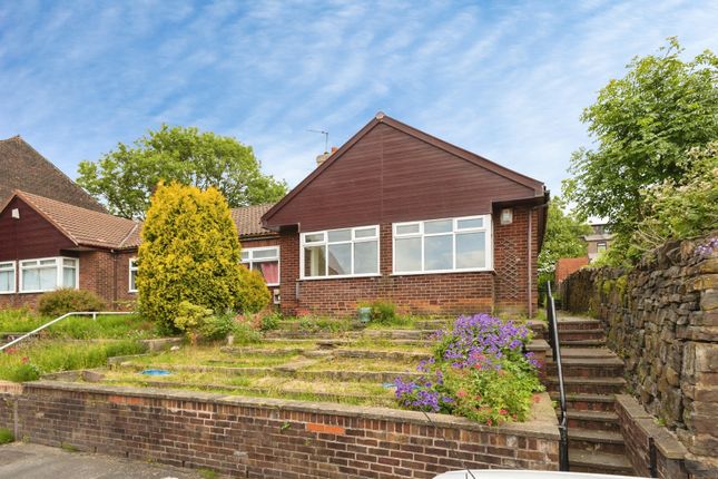 2 bed property, in Newport Street, £230,000