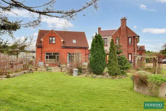4 bed property, in Wintles Hill, £695,000
