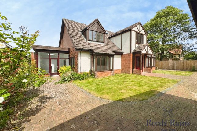 5 bed property, in The Avenue, £875,000