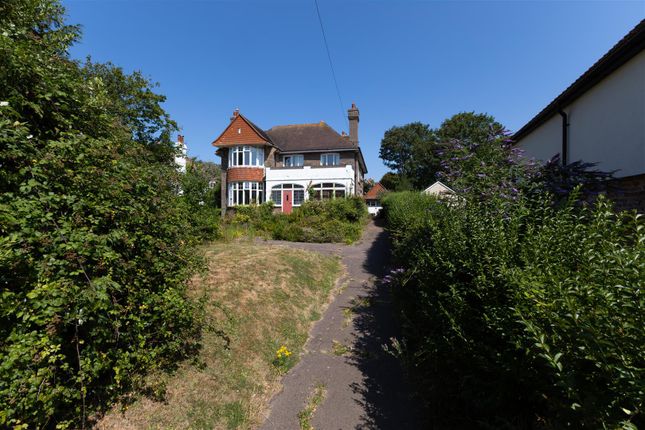 6 bed property, in De La Warr Road, £600,000