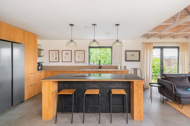 2 bed property, in Osborne Road, £850,000