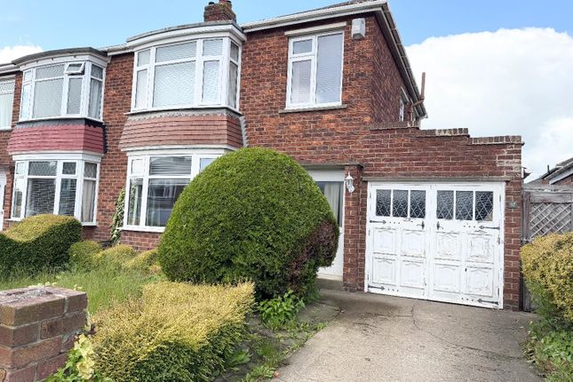 3 bed property, in Upsall Grove, £185,000