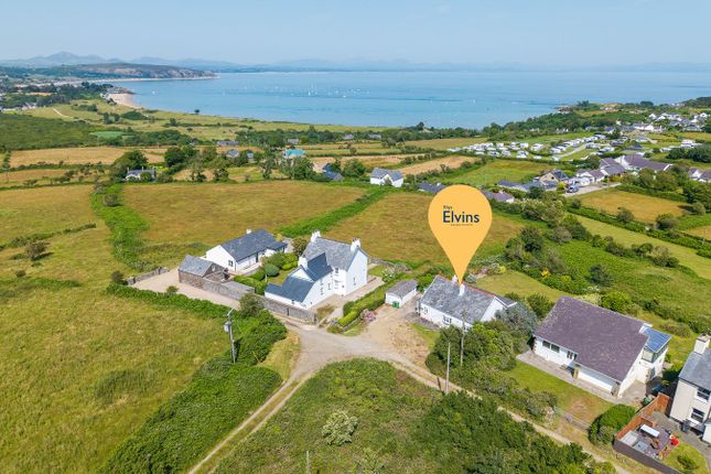 4 bed property, in Bwlchtocyn, £450,000