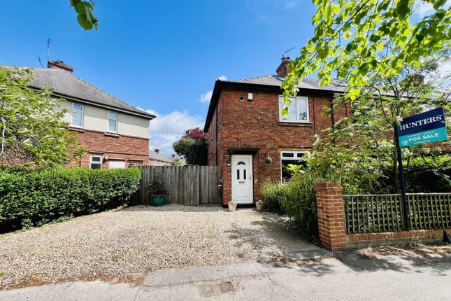 2 bed property, in Fifth Avenue, £285,000