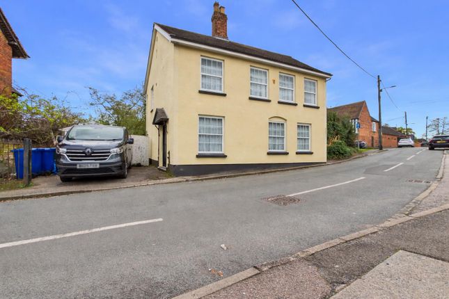 3 bed property, in Sheep Fair, £400,000