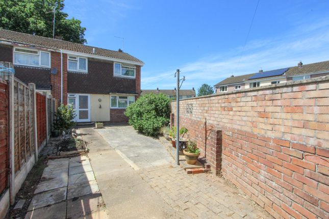 3 bed property, in Sandhurst, £235,000