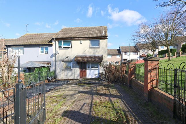 5 bed property, in Nugent Gardens, £200,000