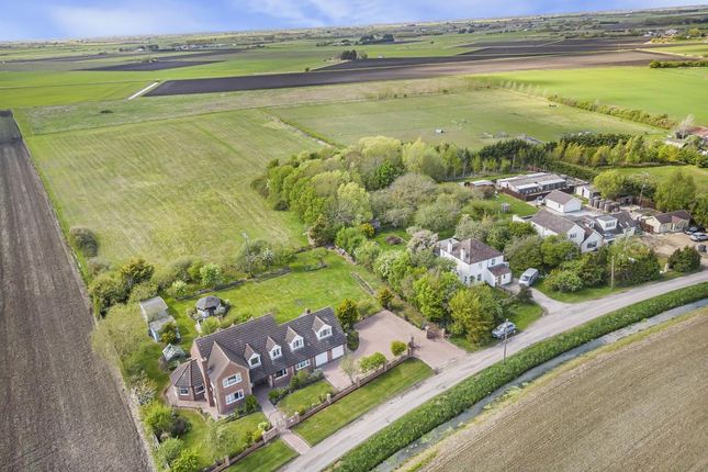 6 bed property, in Oak Lane, £850,000
