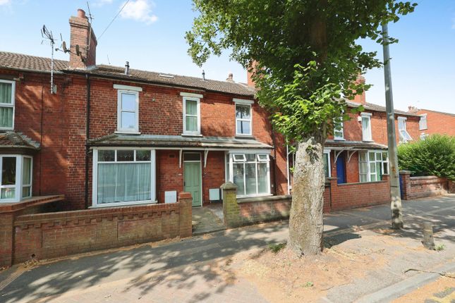 2 bed property, in Lincoln, £210,000