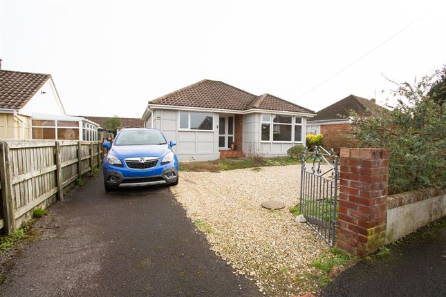 2 bed property, in St. Marys Close, £225,000