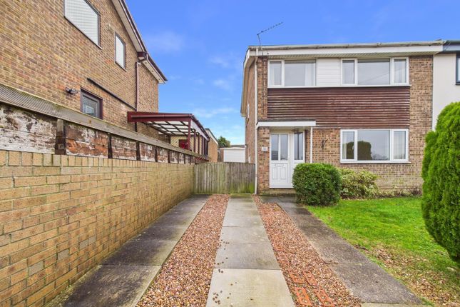 3 bed property, in Pear Tree Close, £230,000