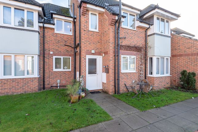 1 bed property, in Finkle Street, £88,000