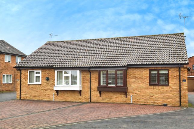 2 bed property, in Ingram Place, £250,000