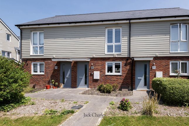 2 bed property, in Herald Gardens, £375,000