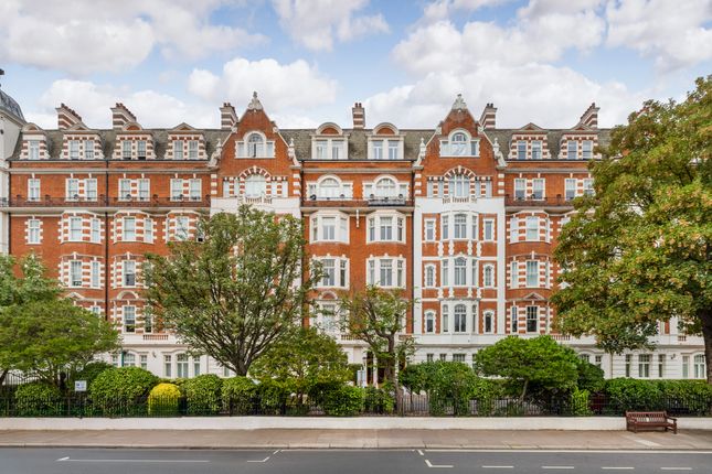 3 bed property, in North Gate, £2,750,000
