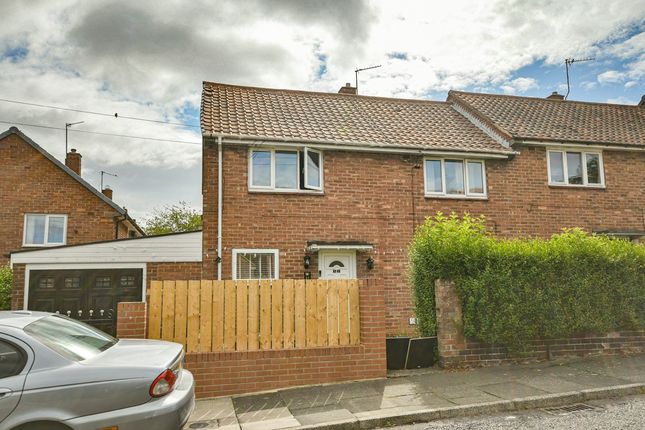 3 bed property, in Kinross Drive, £150,000