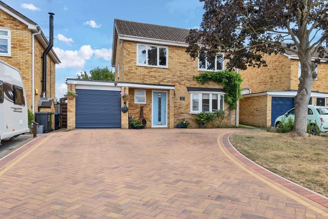 4 bed property, in Bramley Avenue, £375,000
