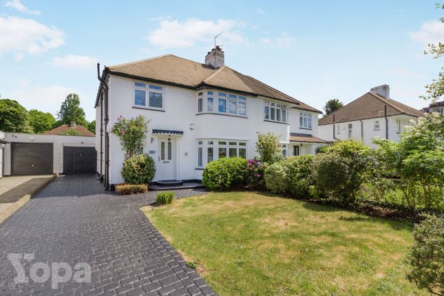 3 bed property, in The Grove, £700,000