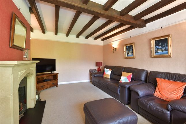 3 bed property, in Hobbs Cross Road, £600,000
