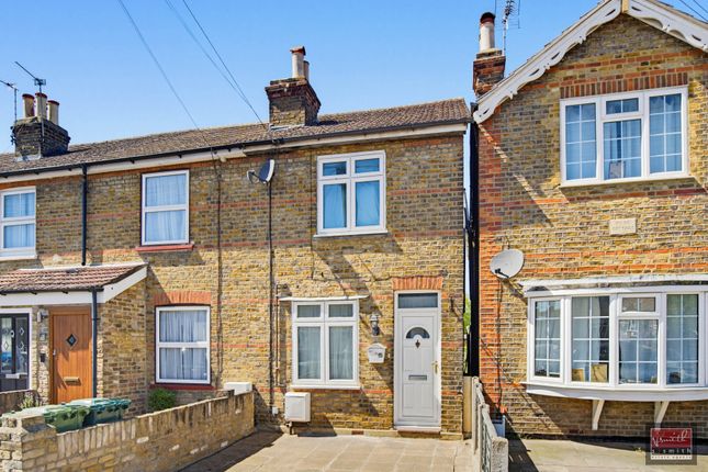 2 bed property, in Adelaide Road, £390,000