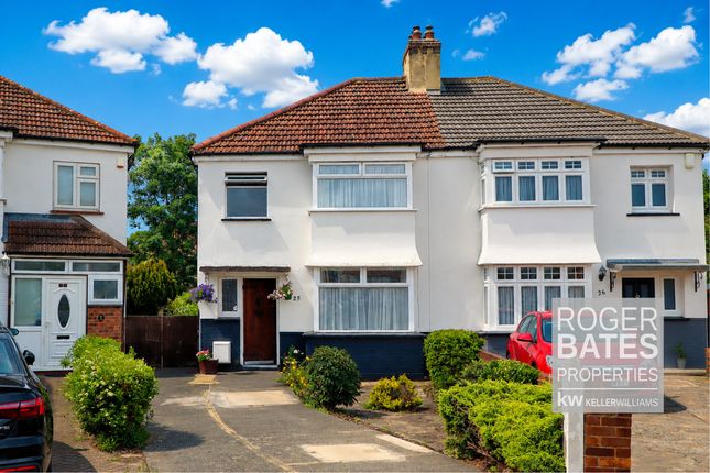 3 bed property, in Hayburn Way, £450,000