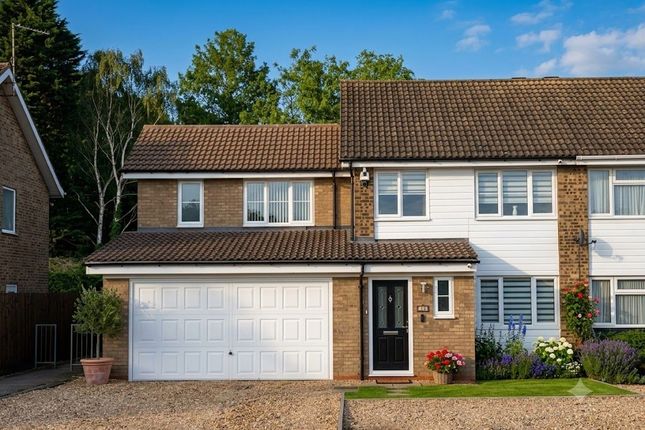 4 bed property, in Westbury Lane, £550,000