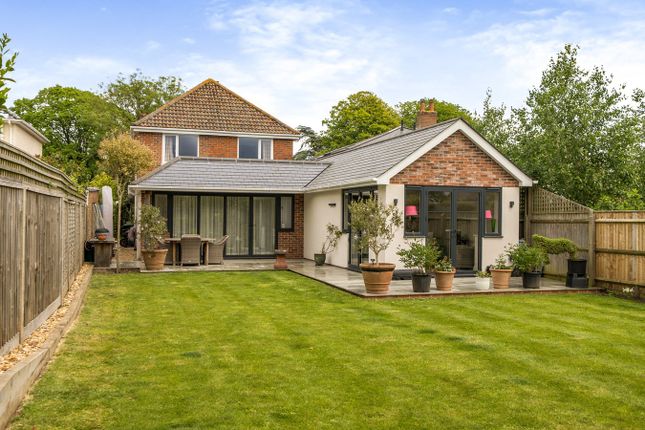 4 bed property, in Queen Katherine Rd, £1,240,000