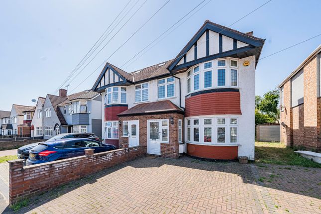 3 bed property, in Richmond Avenue, £575,000