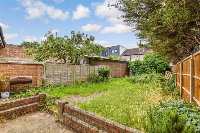 3 bed property, in Higham Hill Road, £550,000