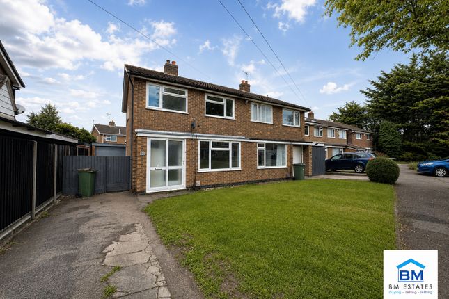 3 bed property, in Curtis Close, £240,000
