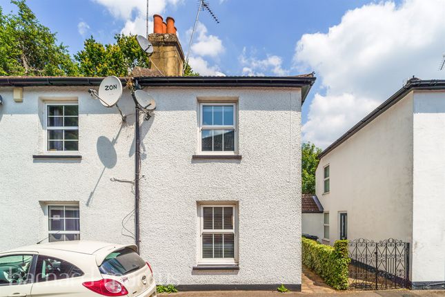 3 bed property, in Adelphi Road, £500,000