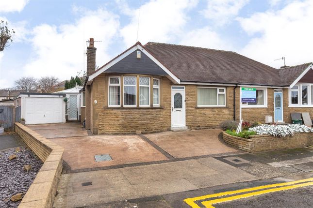 2 bed property, in Kendal Drive, £245,000