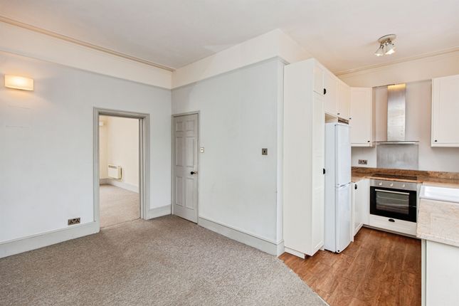 1 bed property, in Canton Place, £230,000
