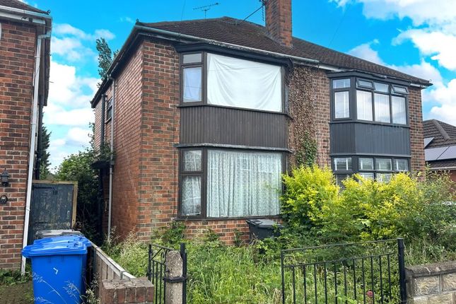 2 bed property, in 21 Rosedale Avenue, £60,000
