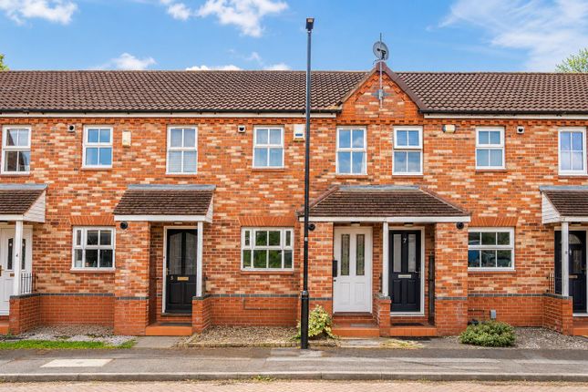 2 bed property, in Victoria Court, £200,000