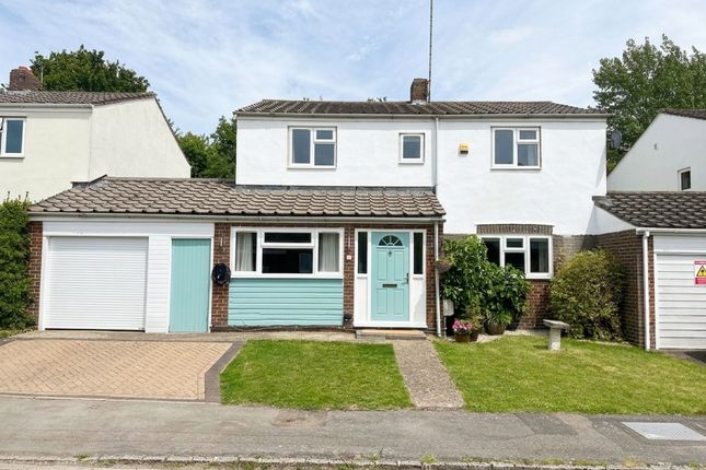 4 bed property, in St. Leonards Close, £600,000
