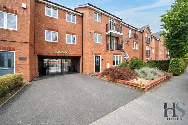 6 bed property, in Navigators Road, £425,000