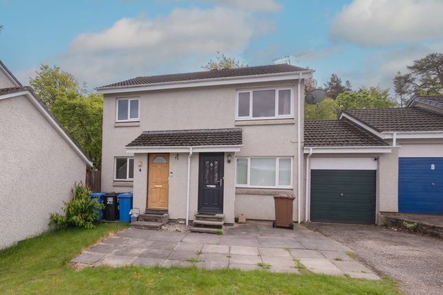 2 bed property, in Ardbreck Place, £125,000