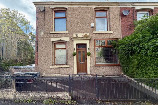 2 bed property, in Livesey Branch Road, £105,000