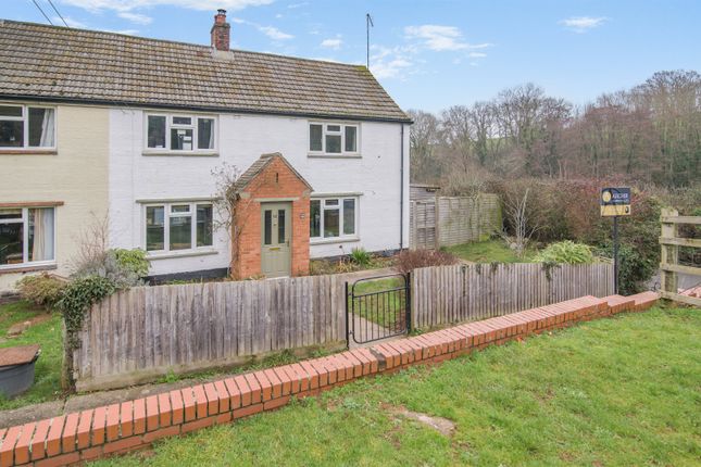 3 bed property, in Rocklea, £300,000